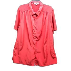 Only Necessities Women's size 1X Button up Collard Short Sleeve Blouse in Coral.